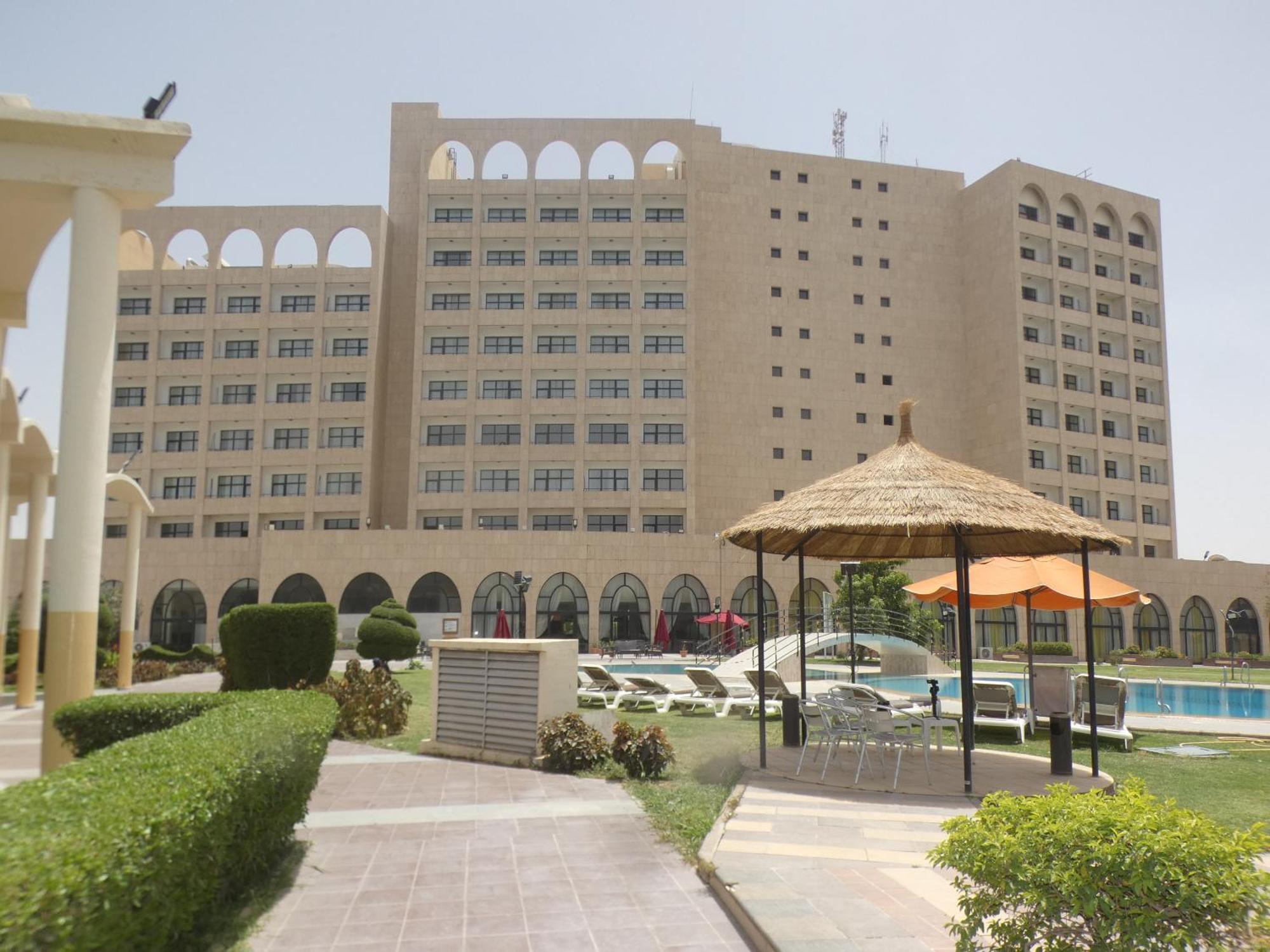 L'Amitie Hotel N'Djamena NʼDjamena Exterior foto